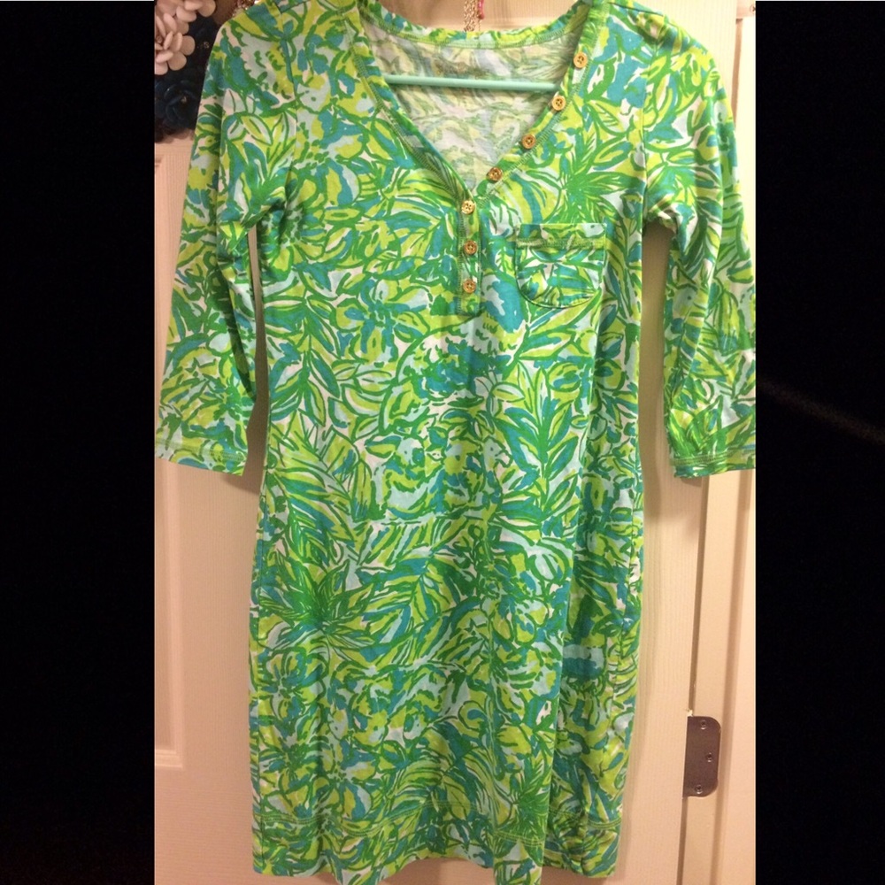 Lilly Pulitzer green parrot print