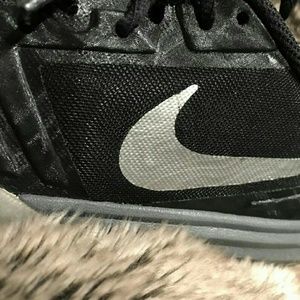 NIKE   KOBE BRYANT   BLACK/ SILVER