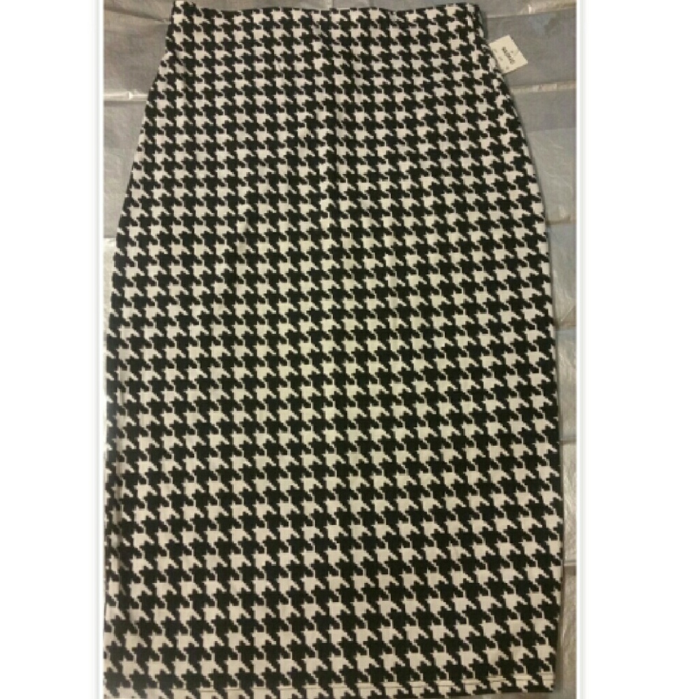 Black & White Toska pencil skirt