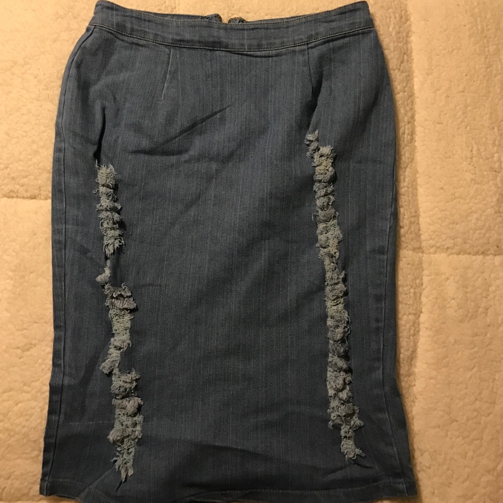 Light weight jean skirt