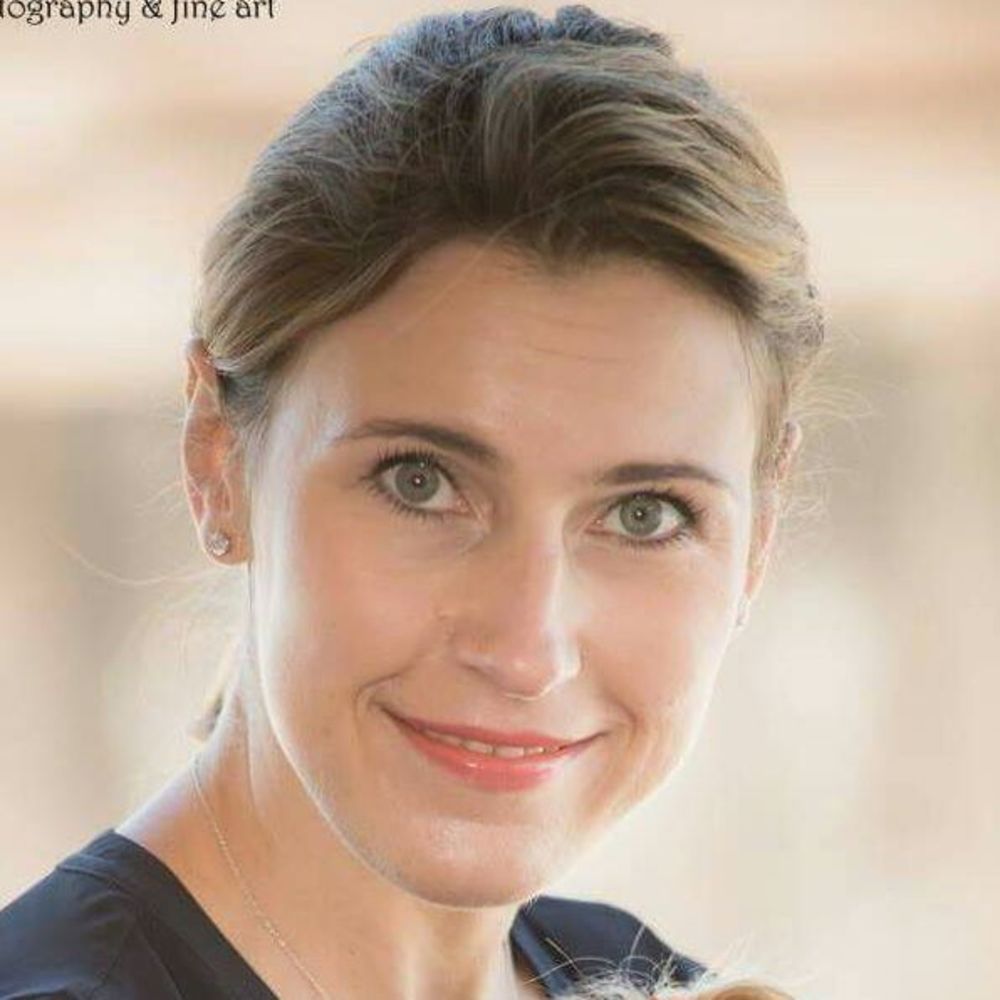 Meet your Posher, Julia