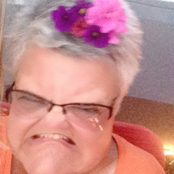 Meet your Posher, Lynette - Picture 1 of 1