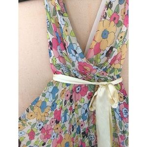 24 HOUR SALE✨Swirly Twirly Lovely Floral Dress