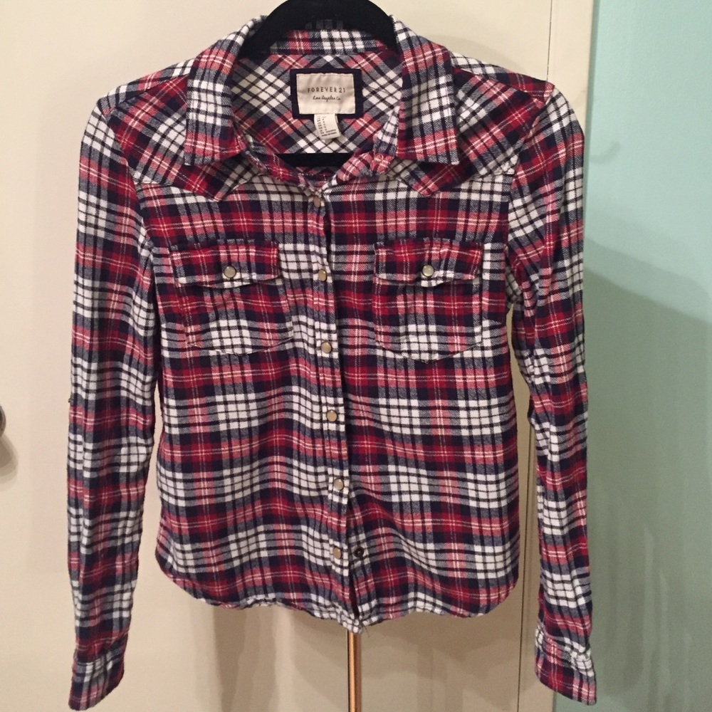 Fitted women's red, white & blue plaid flannel