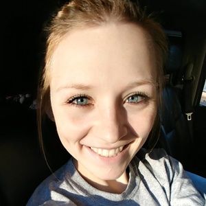 Meet your Posher, Abigail