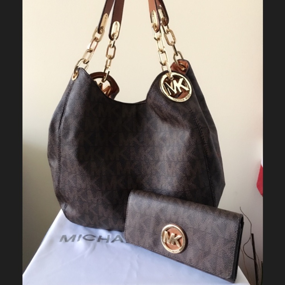 Michael Kors Fulton Shoulder Bag With Wallet - Picture 1 of 8