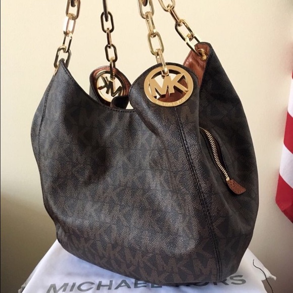 Michael Kors Fulton Shoulder Bag With Wallet - Picture 3 of 8