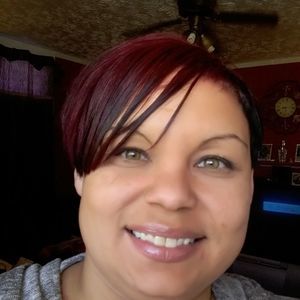 Meet your Posher, Shemika