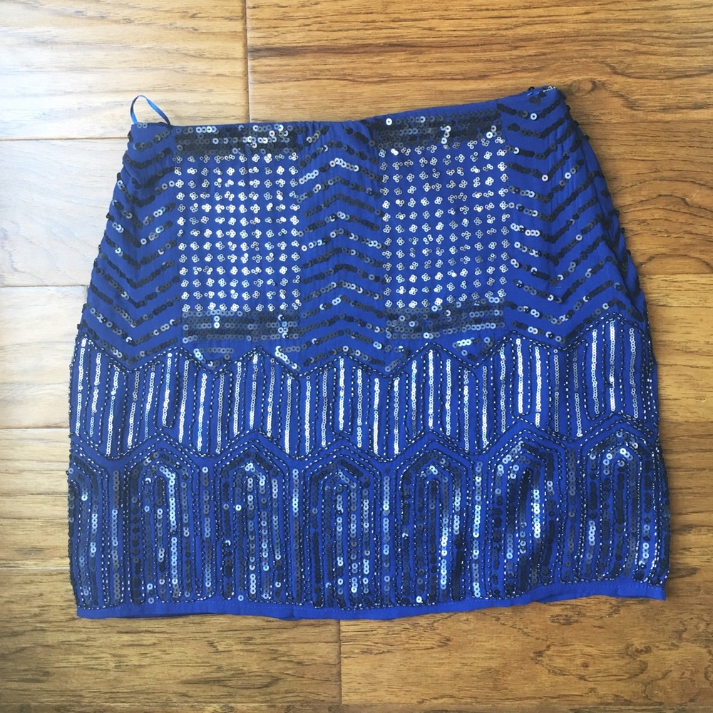 ⚡️⚡️SALE!! 🆕 Francesca black & blue sequin skirt! - Picture 1 of 2