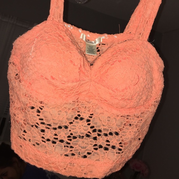 Cute neon orange crop top from F21 😻✨ - Picture 2 of 2