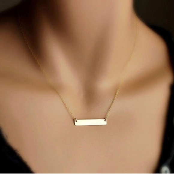 🆕 Dainty Gold Bar Necklace - Picture 2 of 4