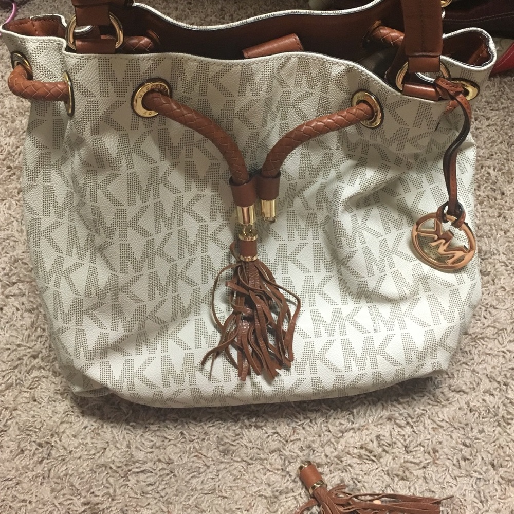 Michael Kors tote