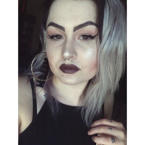 Meet your Posher, Sierra - Picture 5 of 6