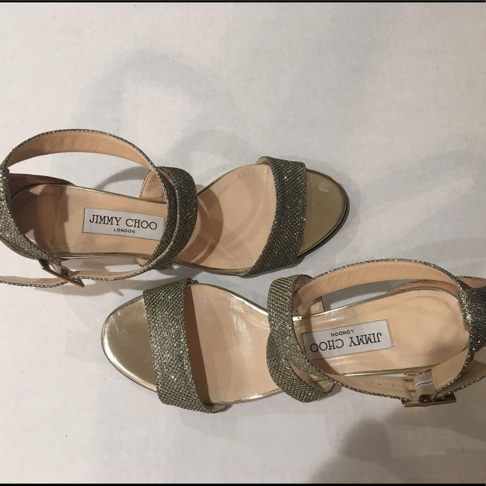 JIMMY CHOO AUTHENTIC Gold sandal. Size 38.