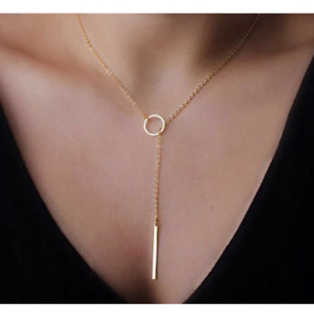 🆕 Dainty Circle Bar Necklace