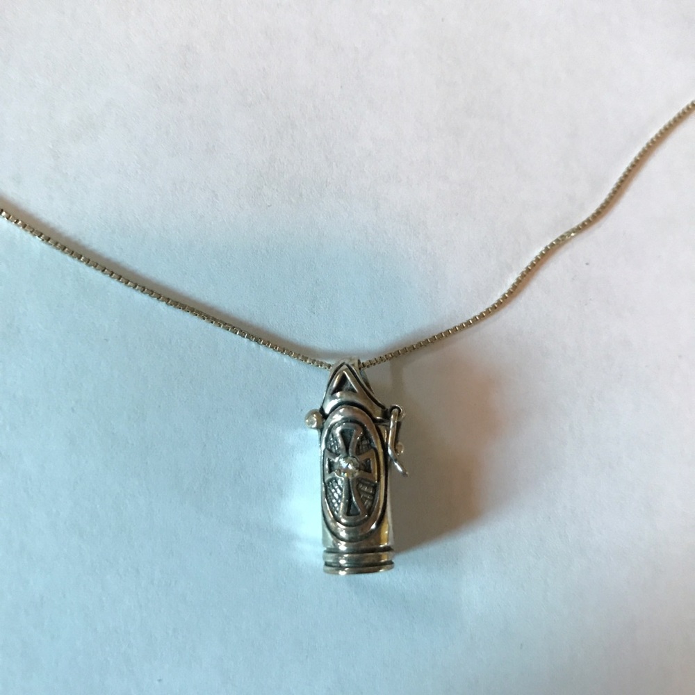Cross prayer box pendant necklace