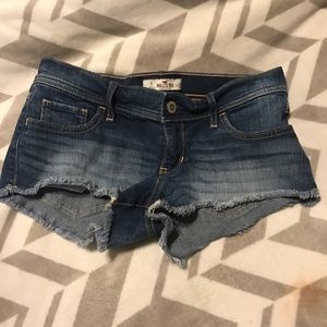 Short blue washed shorts