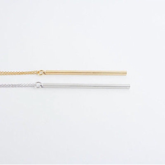 🆕 Long Gold Bar Necklace - Picture 3 of 3