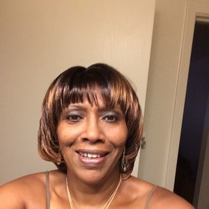 Meet your Posher, Bobbie