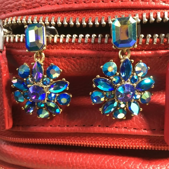 J CREW EARRINGS 🌸 - Picture 3 of 3