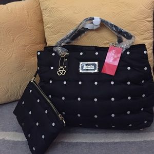 Che Che New York bag