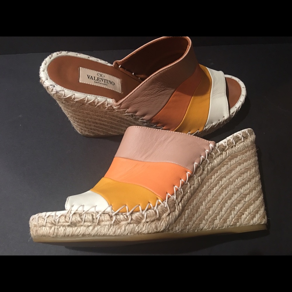 VALENTINO AUTHENTIC Never Worn size 39