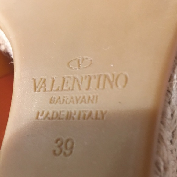 VALENTINO AUTHENTIC Never Worn size 39 - Picture 8 of 8