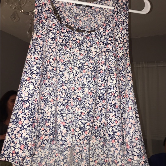 CUTE FLORAL CROP TOP 😍🌺💗 - Picture 1 of 2