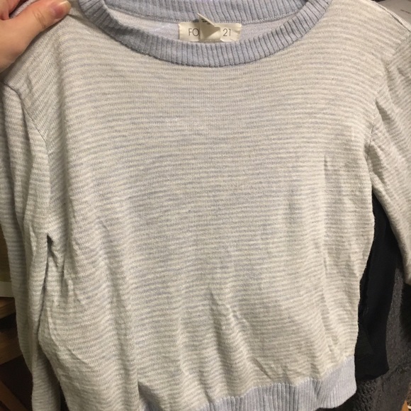 Cropped long sleeve - Picture 3 of 3