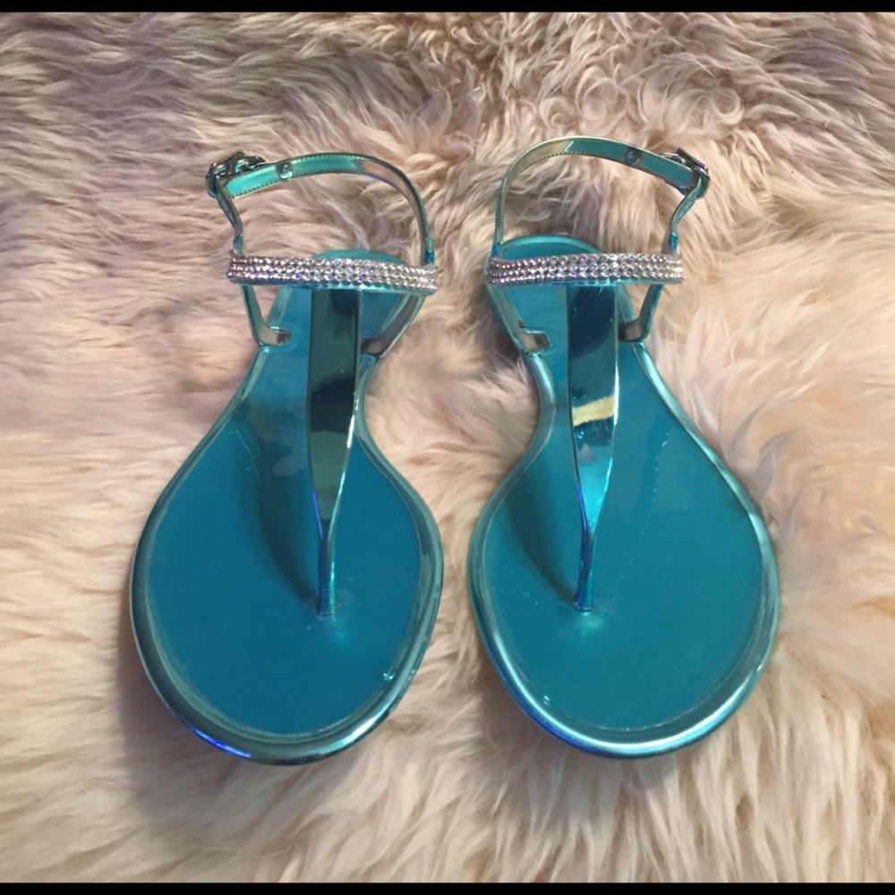 SOLD.....Nine West sandal