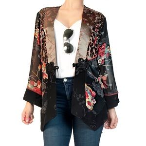Vintage Tops - Vintage floral print kimono Vintage Tops - Vintage floral print kimono