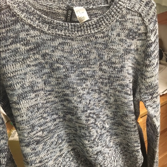 Blue crop sweater - Picture 2 of 2