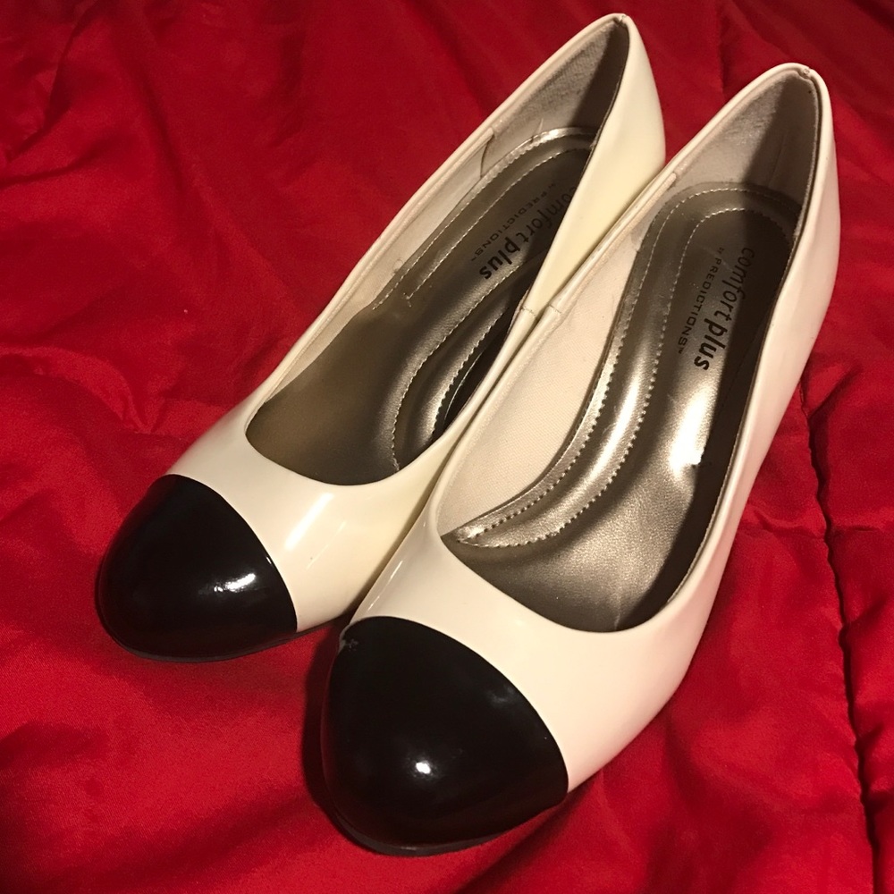 Black and White Heels 👠