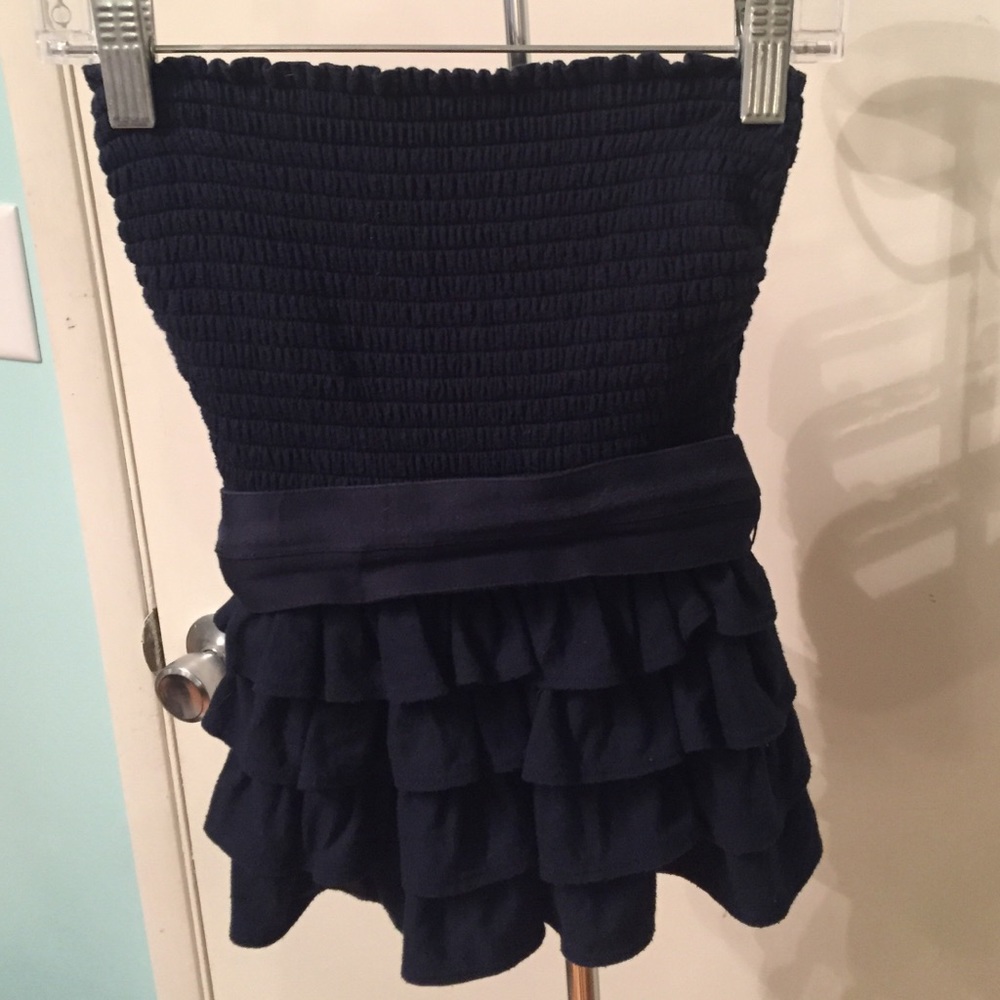 Navy blue strapless top with ruffles