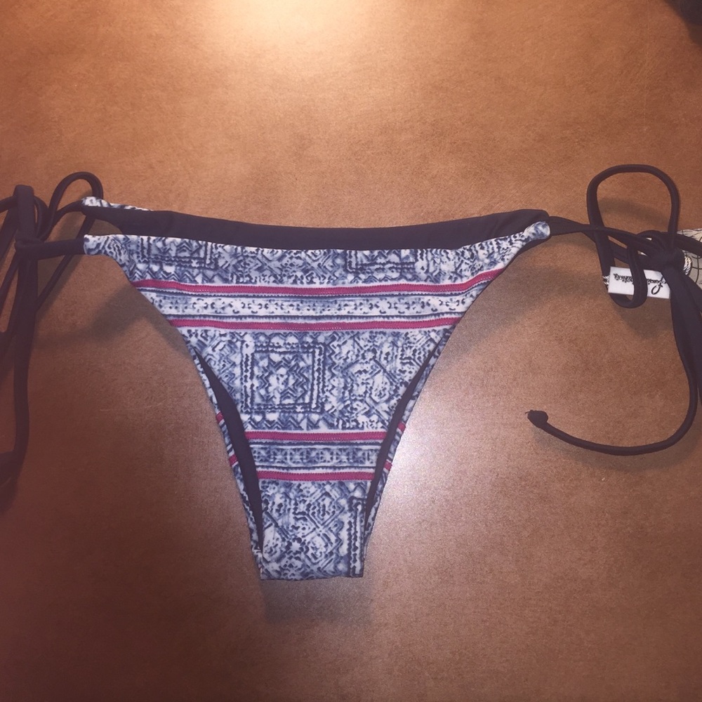 Frankie's Bikinis Marley batik bottoms
