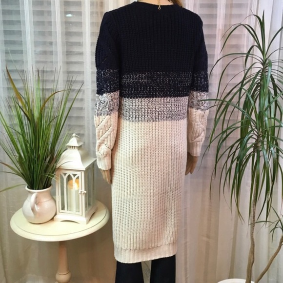 Color-block Sweater Tunic - Picture 3 of 3