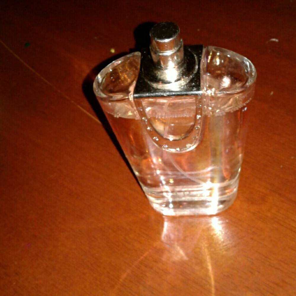 Usher's (Ur) perfume