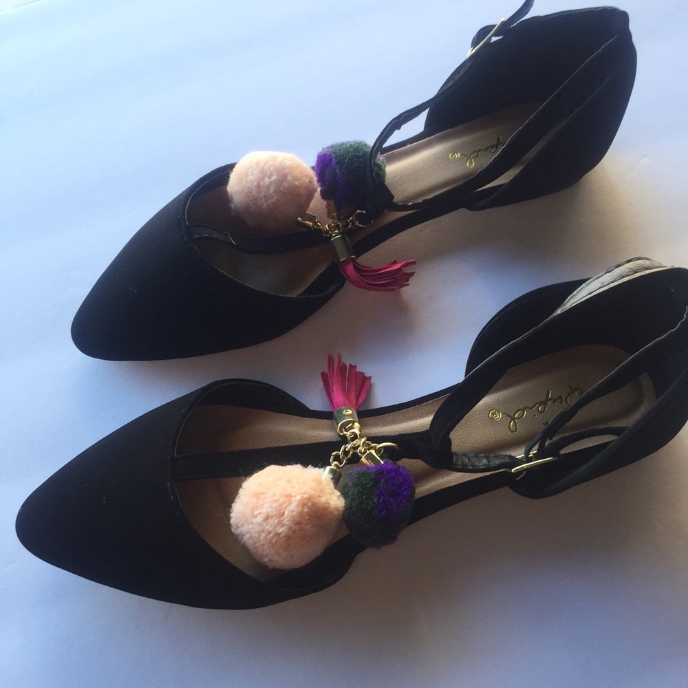 1 LEFT! NWT. Pom Pom Black flat - Picture 5 of 8