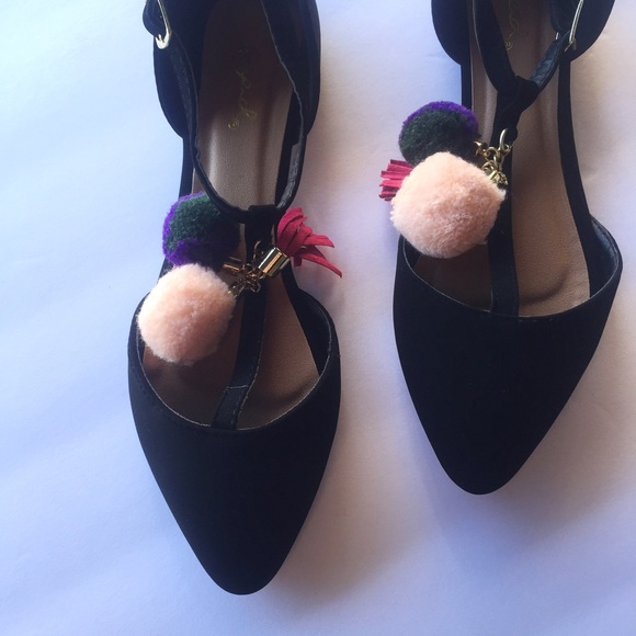 1 LEFT! NWT. Pom Pom Black flat - Picture 6 of 8