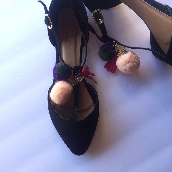 1 LEFT! NWT. Pom Pom Black flat - Picture 7 of 8