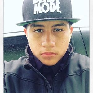 Meet your Posher, Johnny