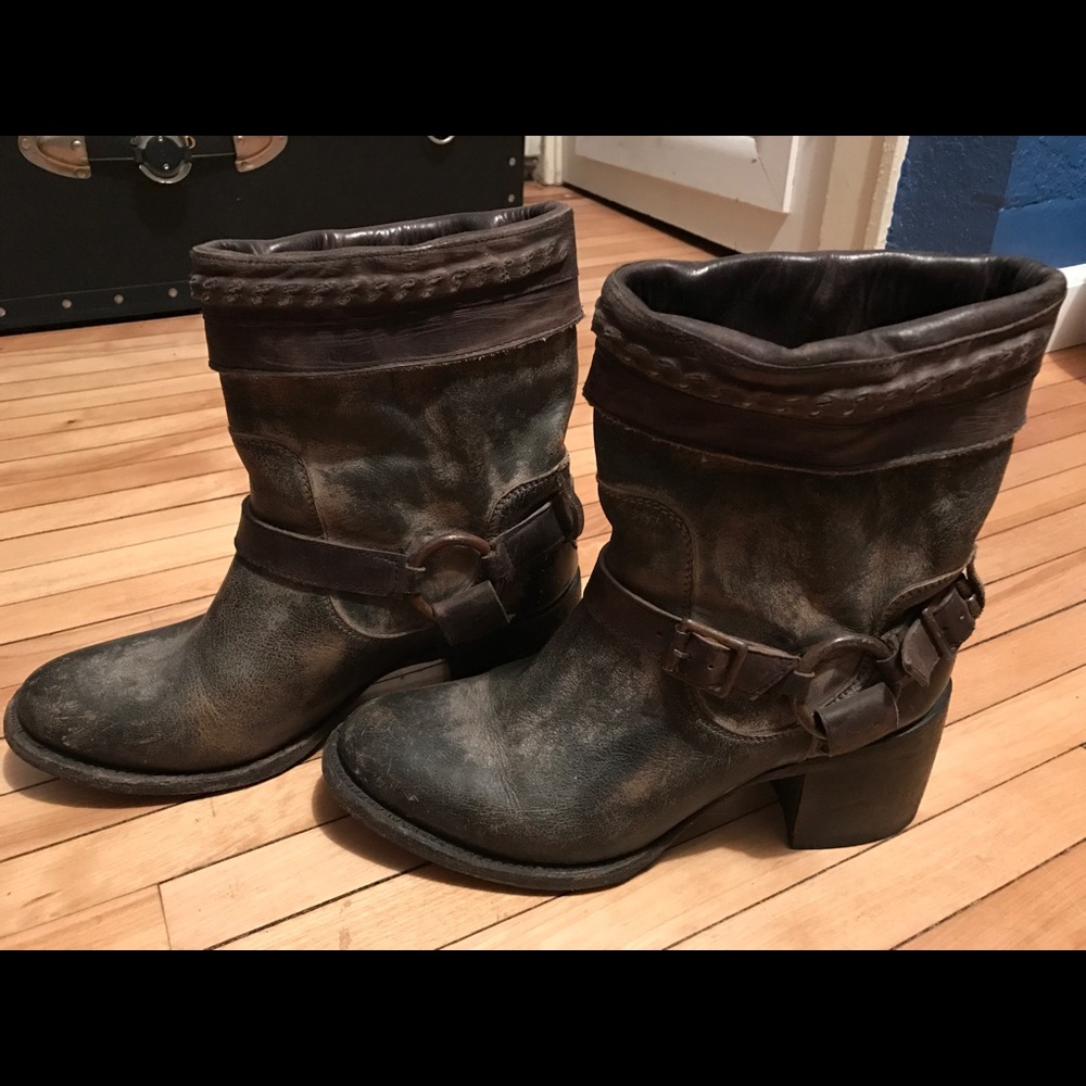 Trystan ankle boot