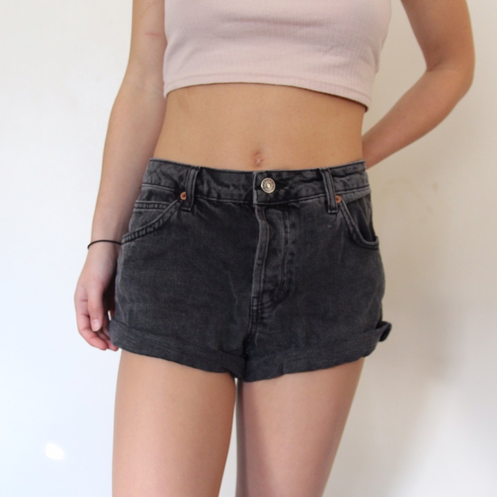 Black Topshop button up denim shorts