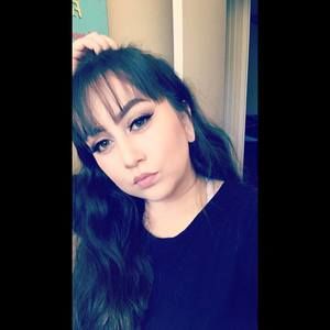 Meet your Posher, Alexandra