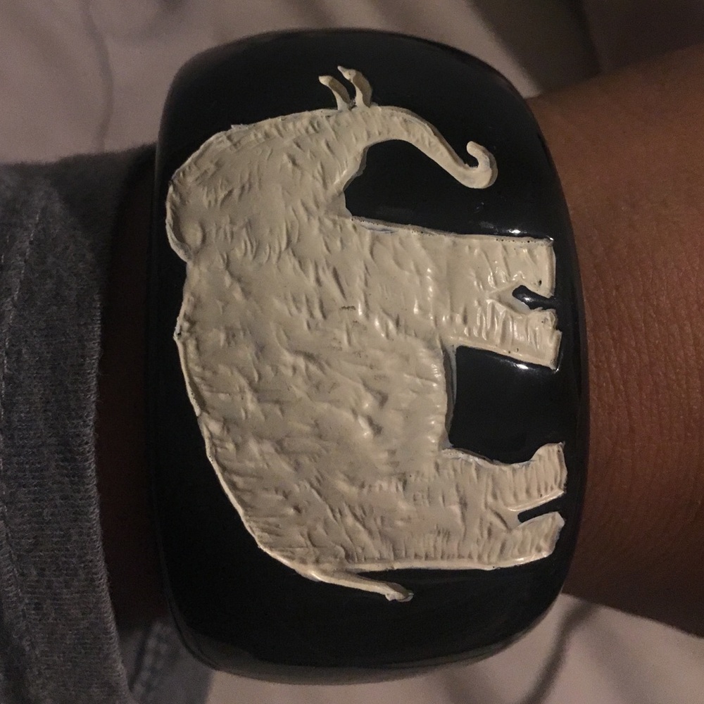 Used Jessica Kagan Cushman bangle