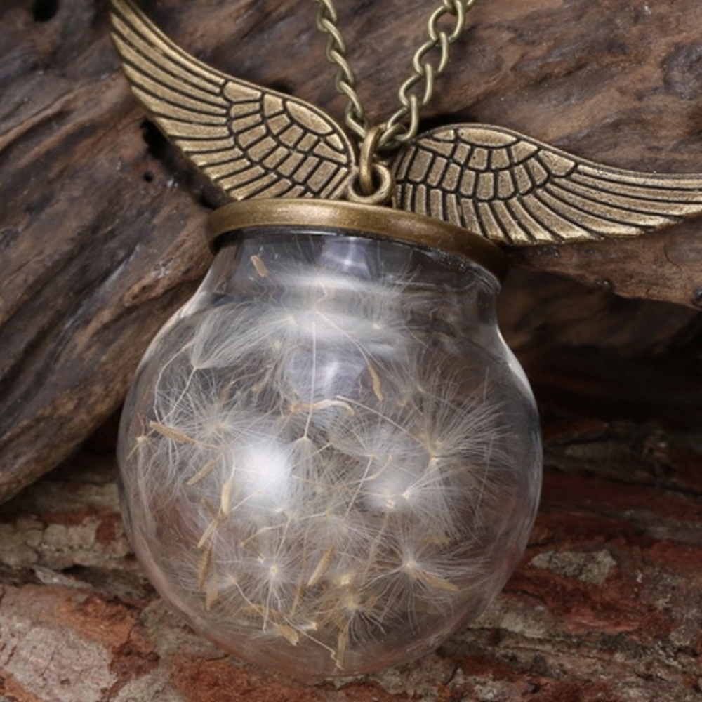 Angel wings necklace!