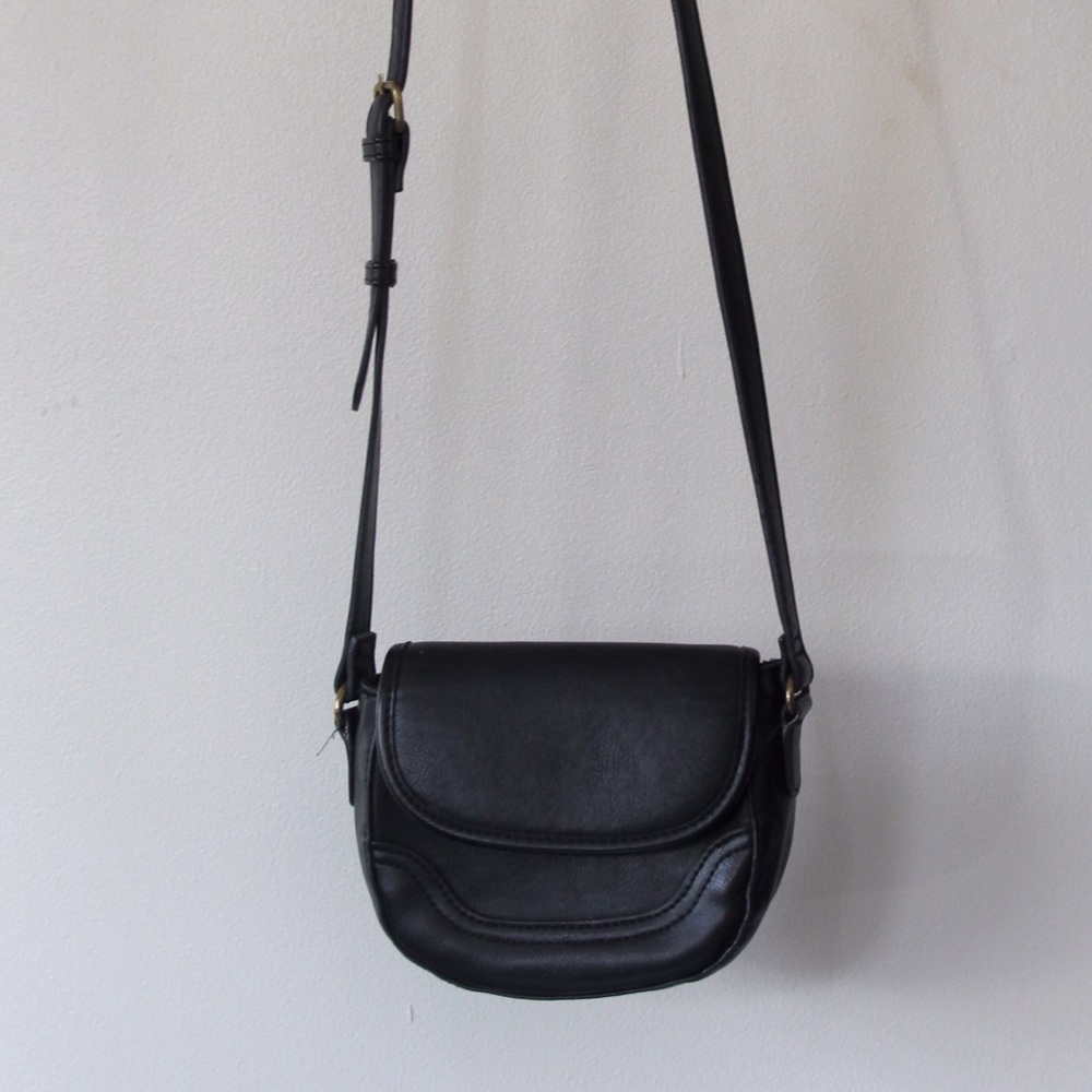 Forever 21 black cross body bag