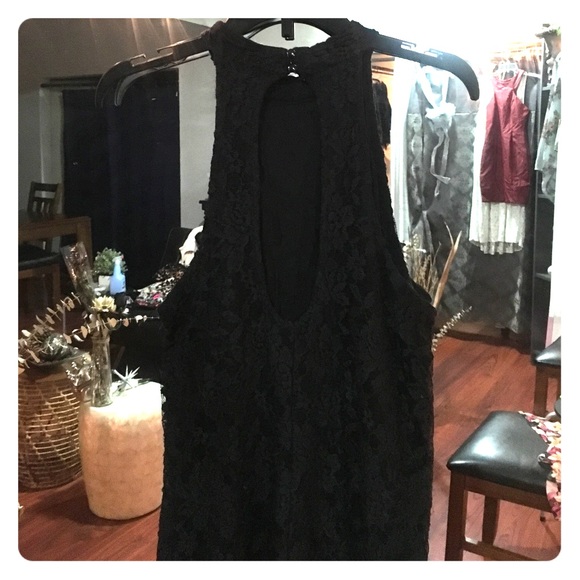 Endless High neck LBD!!🖤👠 - Picture 3 of 3