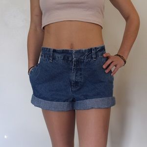 Medium wash mid-rise Gap shorts