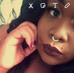 Meet your Posher, Barbiiona